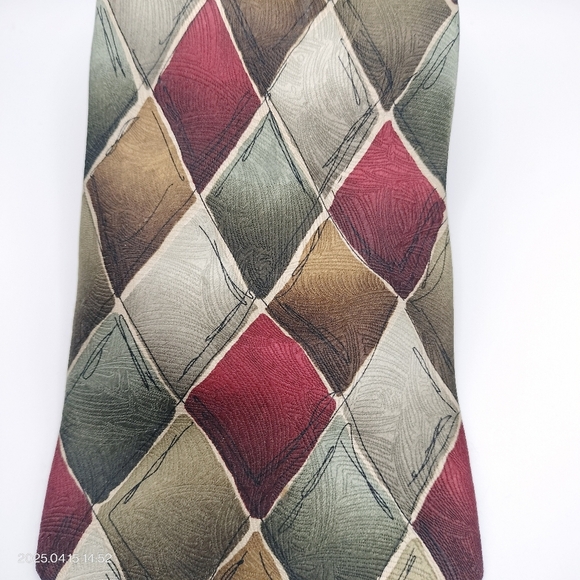 J. Garcia Silk Necktie Multicolor Diamond Pattern Tie Lady with Argle Socks 1996 - Picture 7 of 9
